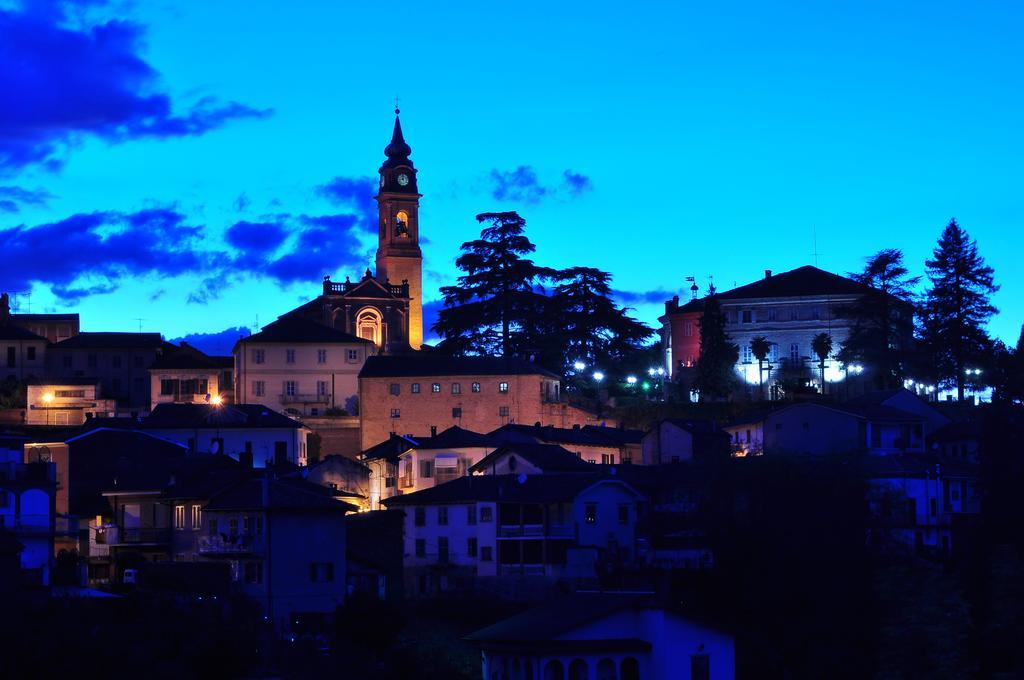 La Foresteria Del Castello - Wellness Hotel In Dimora Storica Castell'Alfero Luaran gambar