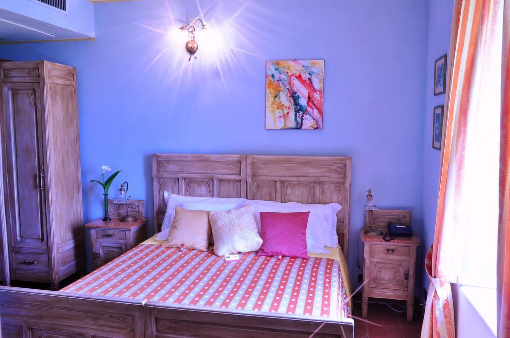 La Foresteria Del Castello - Wellness Hotel In Dimora Storica Castell'Alfero Bilik gambar