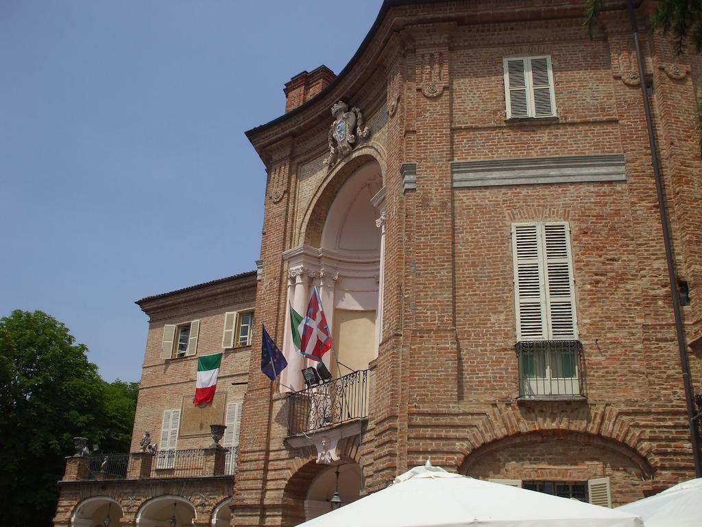 La Foresteria Del Castello - Wellness Hotel In Dimora Storica Castell'Alfero Luaran gambar