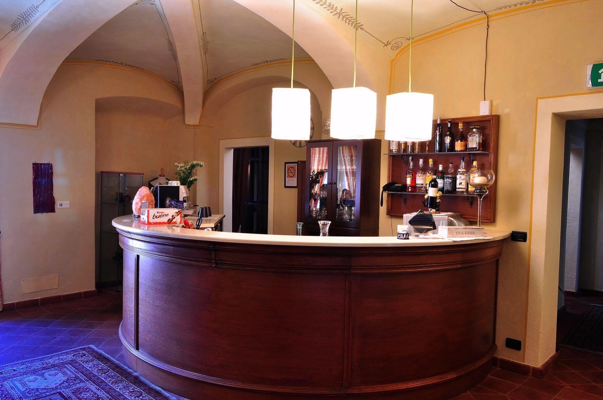 La Foresteria Del Castello - Wellness Hotel In Dimora Storica Castell'Alfero Luaran gambar