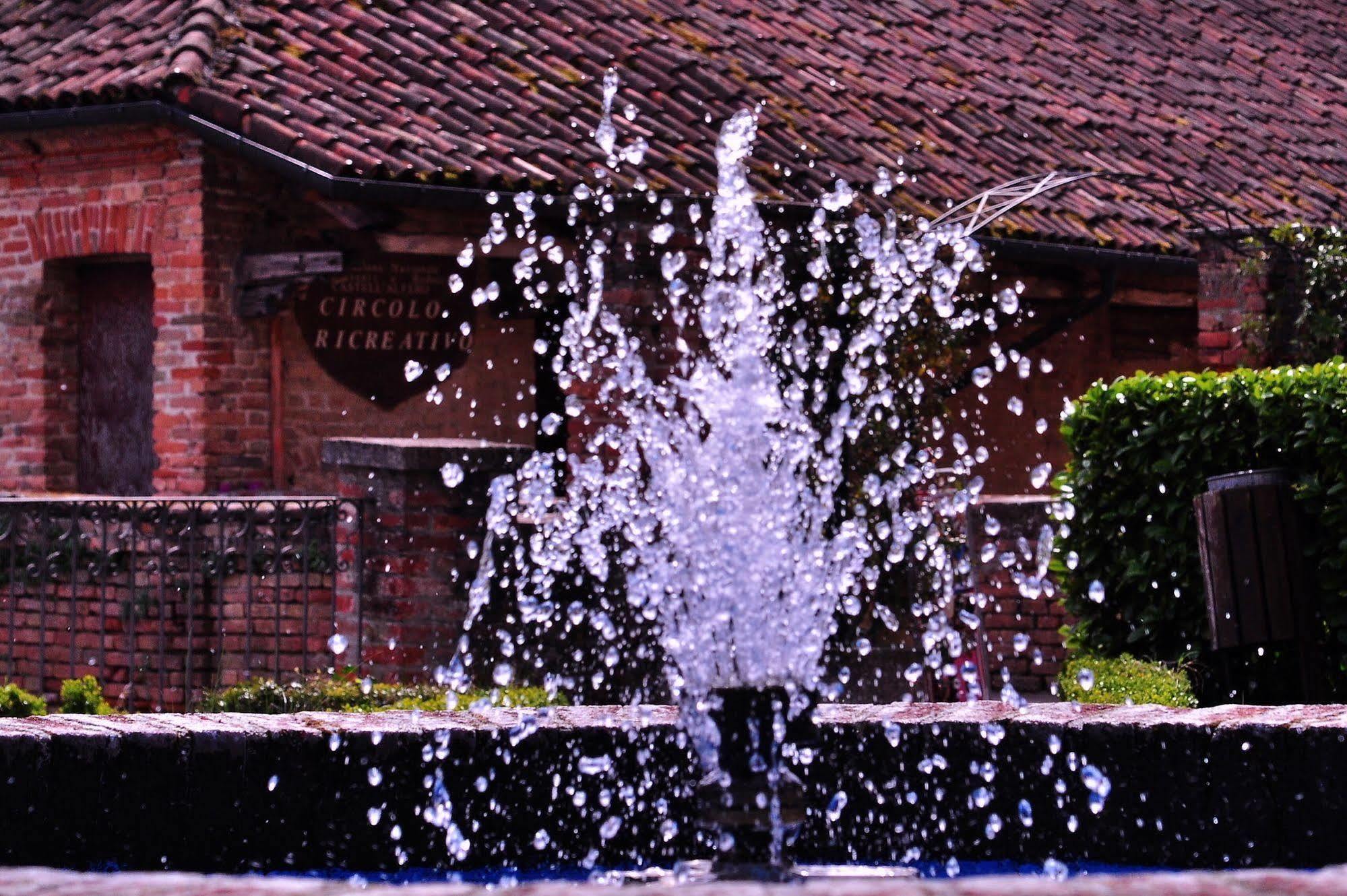 La Foresteria Del Castello - Wellness Hotel In Dimora Storica Castell'Alfero Luaran gambar